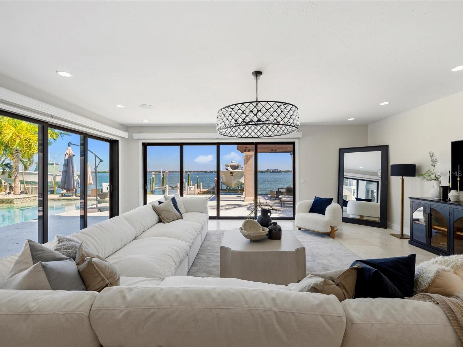 Image 30 of 66 For 643 Harbor Island