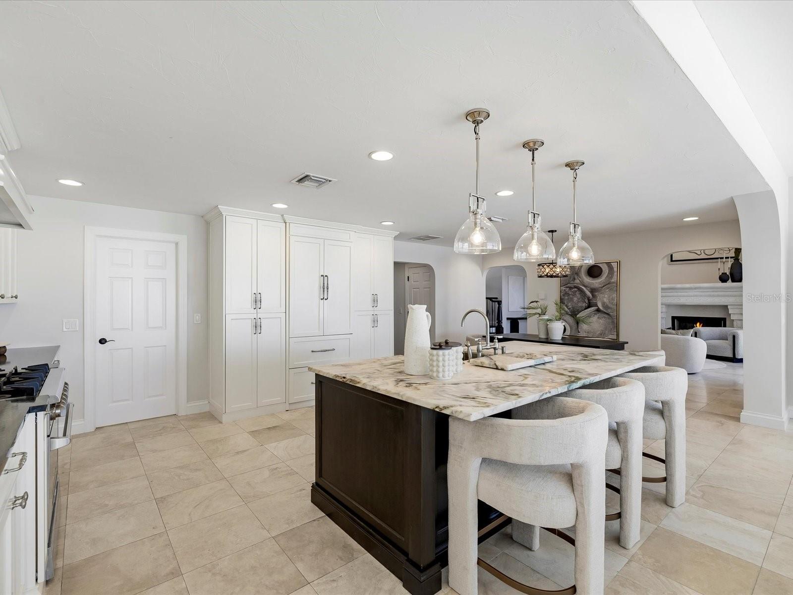 Image 33 of 66 For 643 Harbor Island