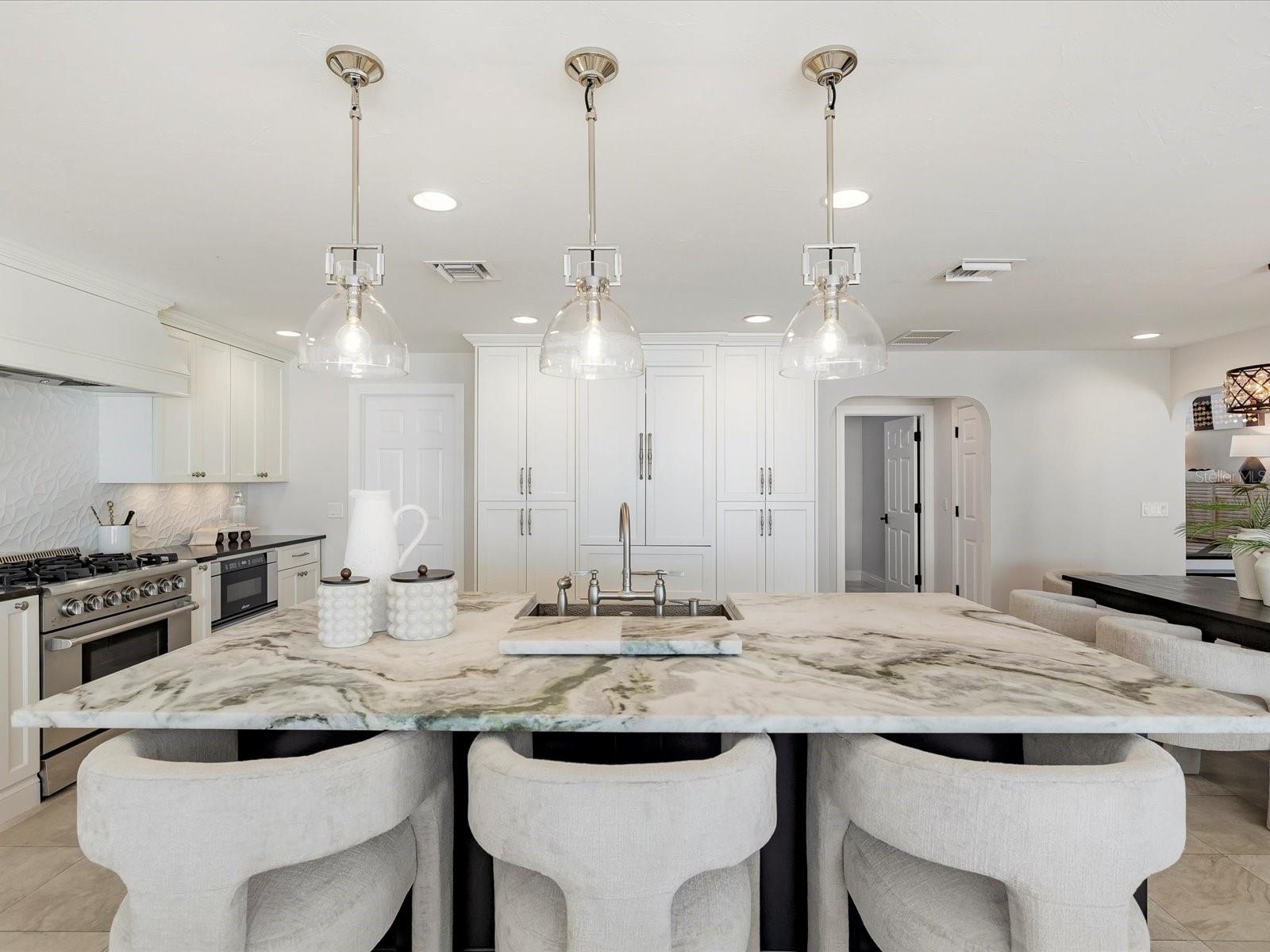 Image 36 of 66 For 643 Harbor Island