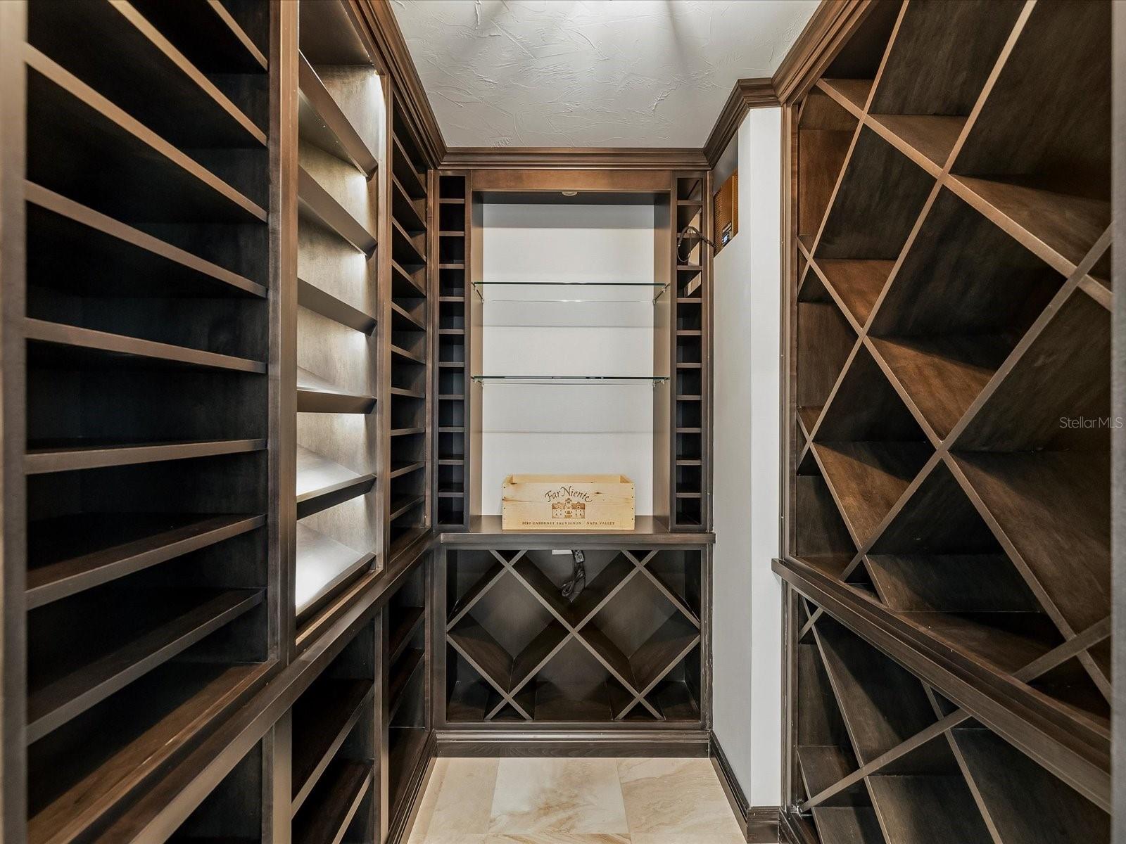 Image 38 of 66 For 643 Harbor Island