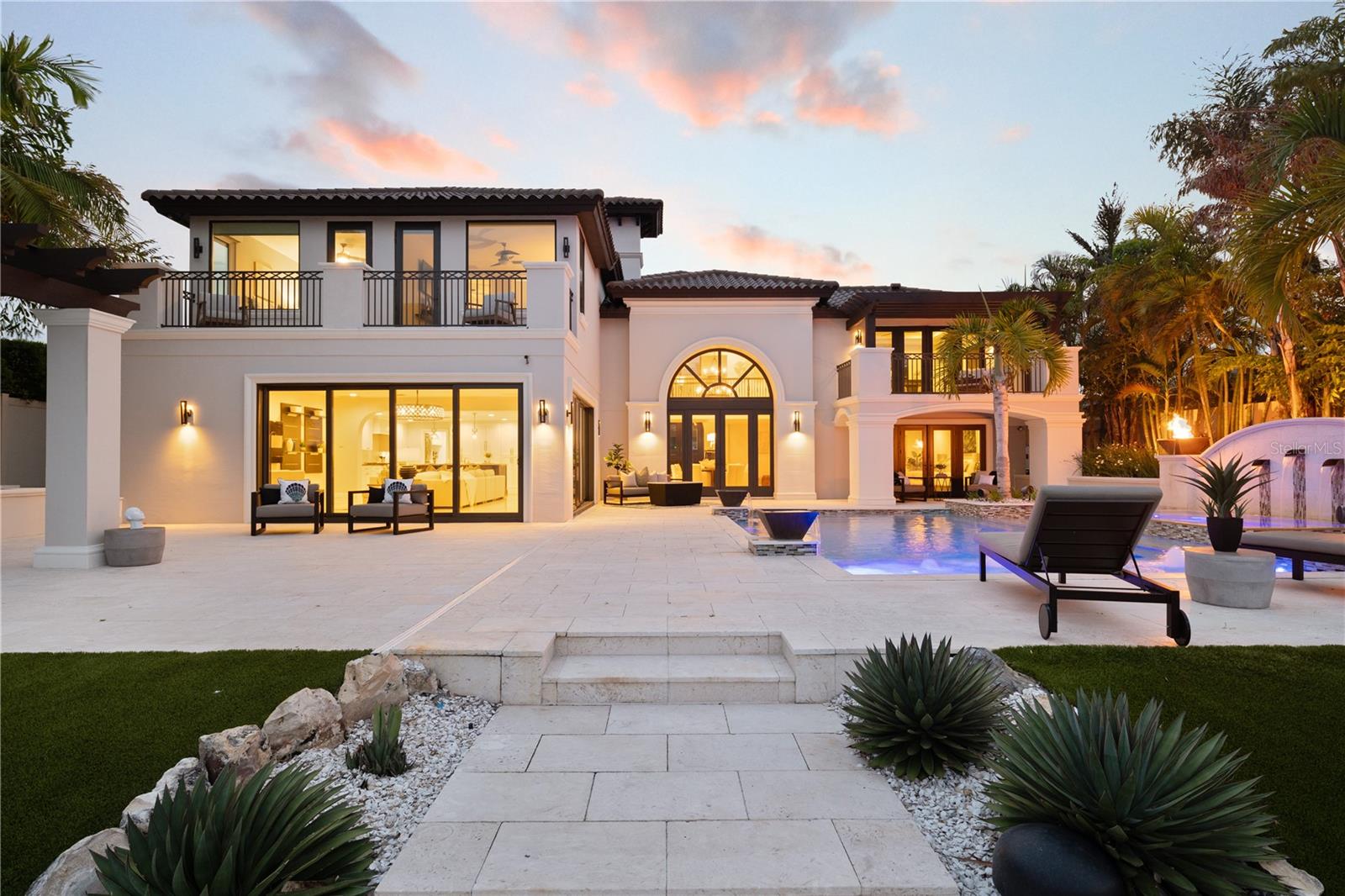 Image 6 of 66 For 643 Harbor Island