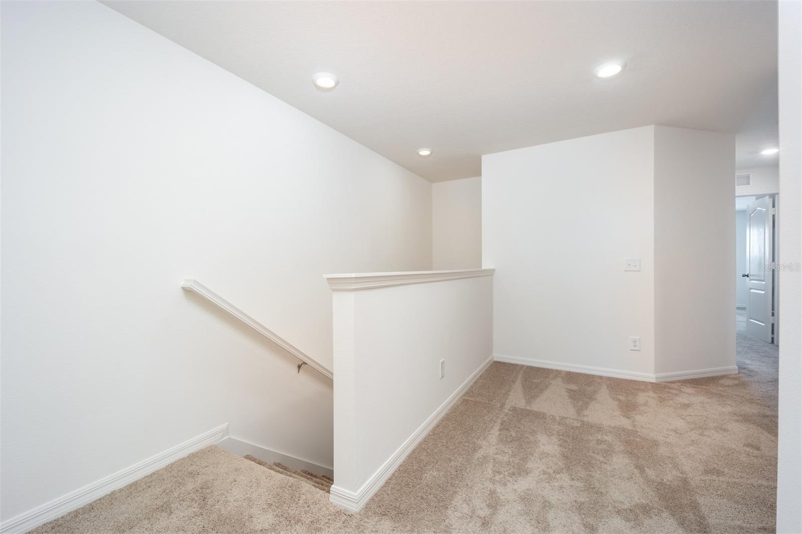 Image 8 of 16 For 708 Poppy Lane