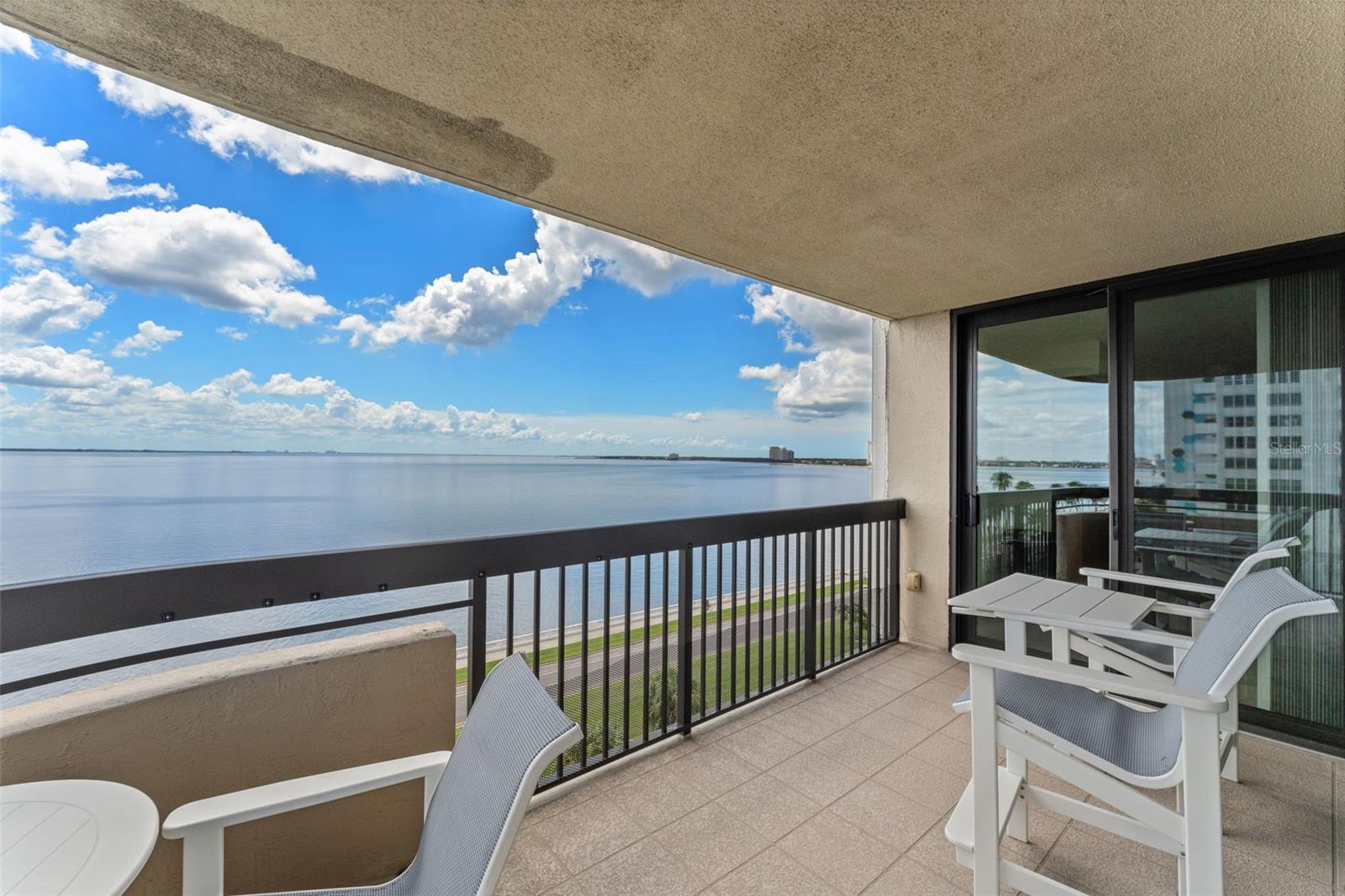 Image 30 of 51 For 2413 Bayshore Boulevard 805