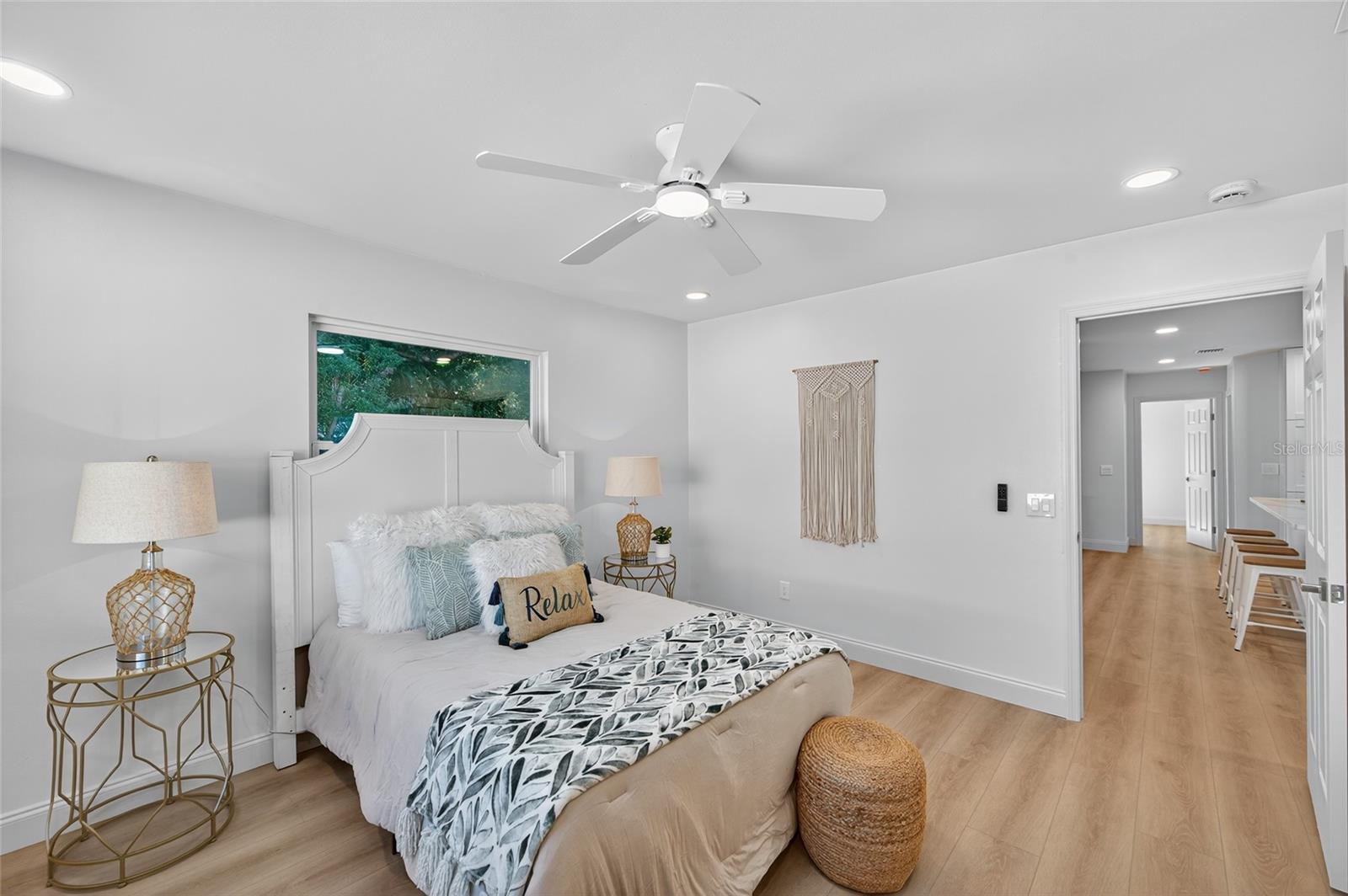 Image 26 of 68 For 14339 Diplomat Drive