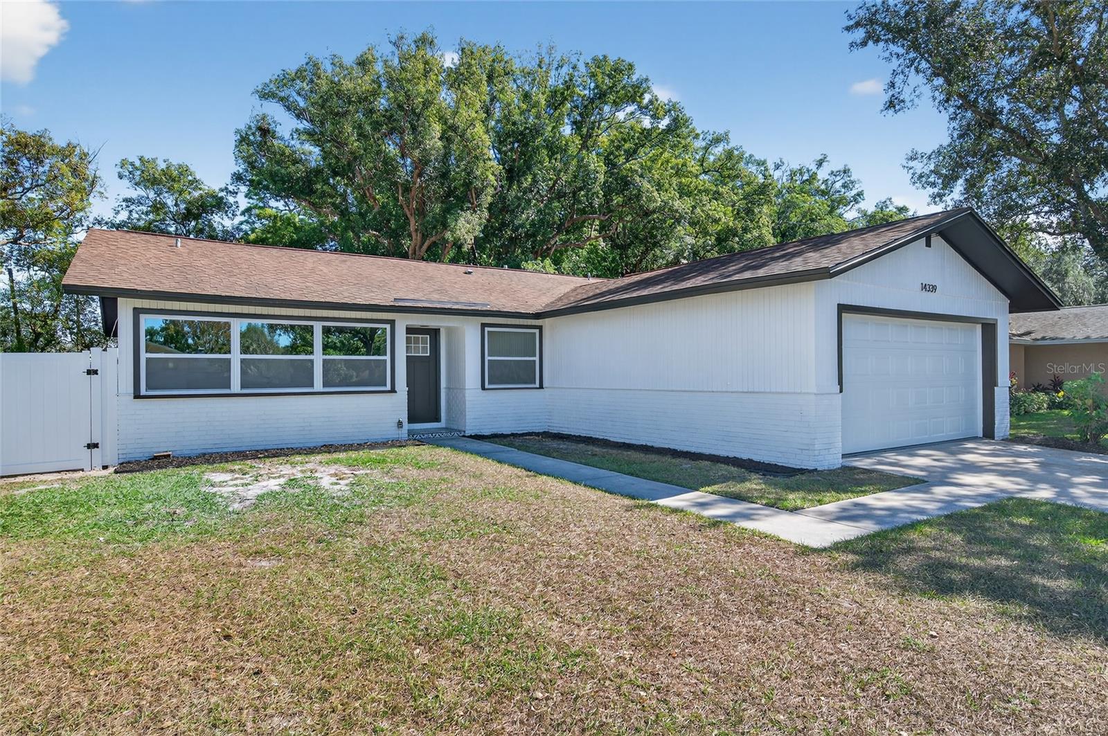 Image 3 of 68 For 14339 Diplomat Drive