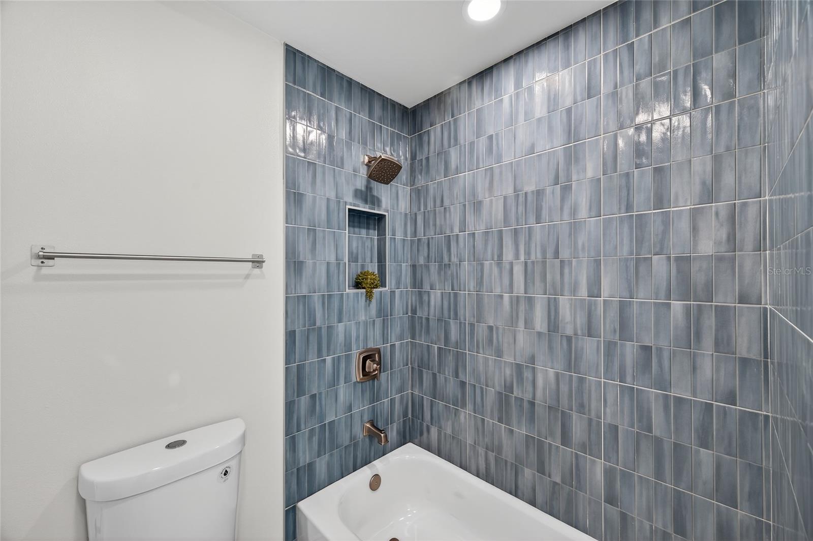 Image 38 of 68 For 14339 Diplomat Drive