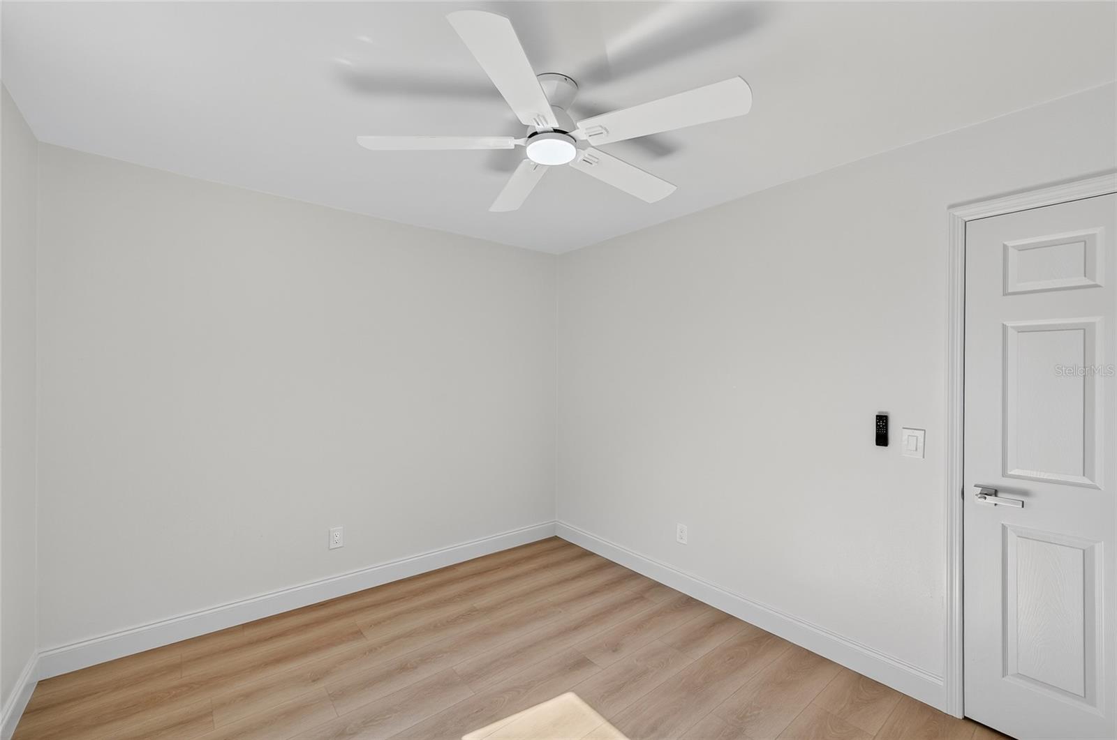 Image 40 of 68 For 14339 Diplomat Drive