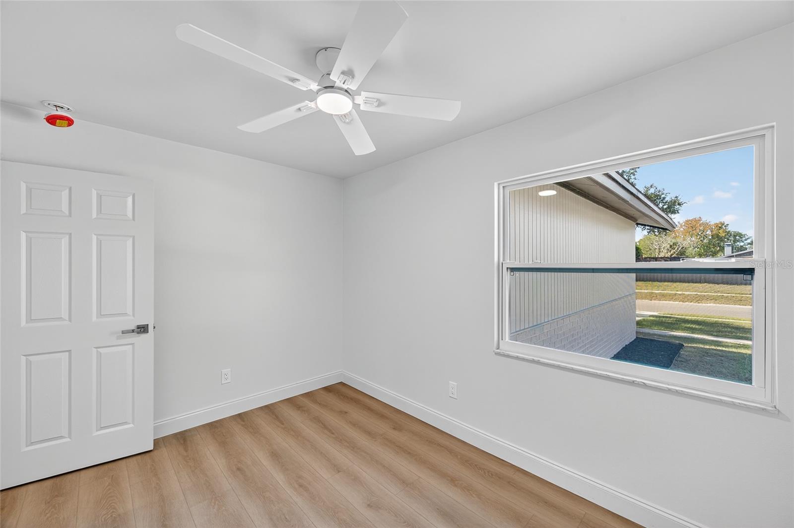 Image 46 of 68 For 14339 Diplomat Drive