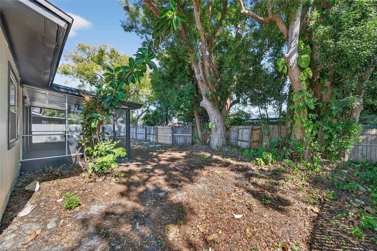 Image 52 of 68 For 14339 Diplomat Drive