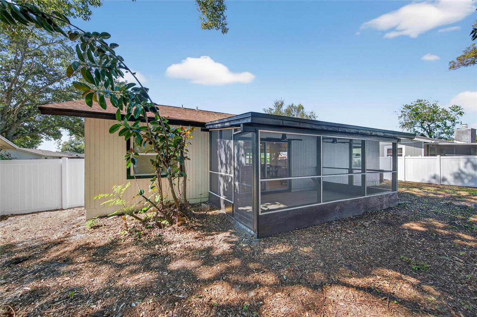 Image 53 of 68 For 14339 Diplomat Drive