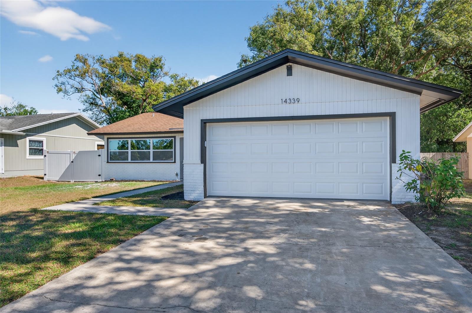 Image 6 of 68 For 14339 Diplomat Drive