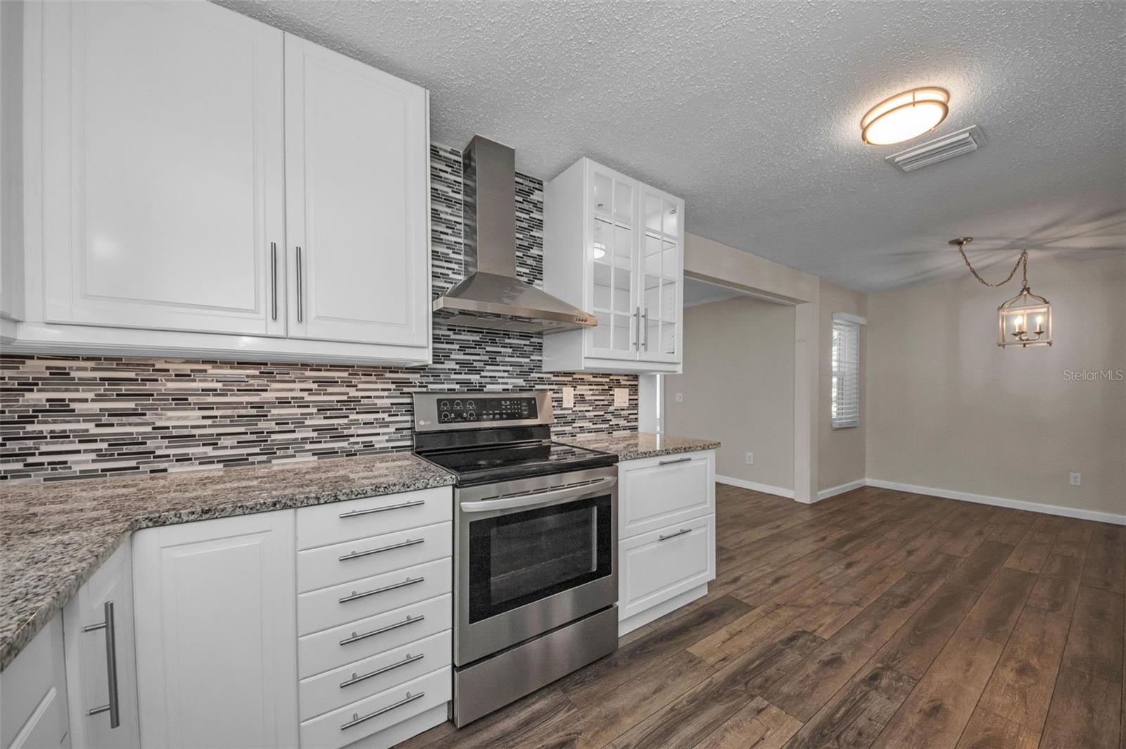 Image 12 of 41 For 11129 62nd Street N