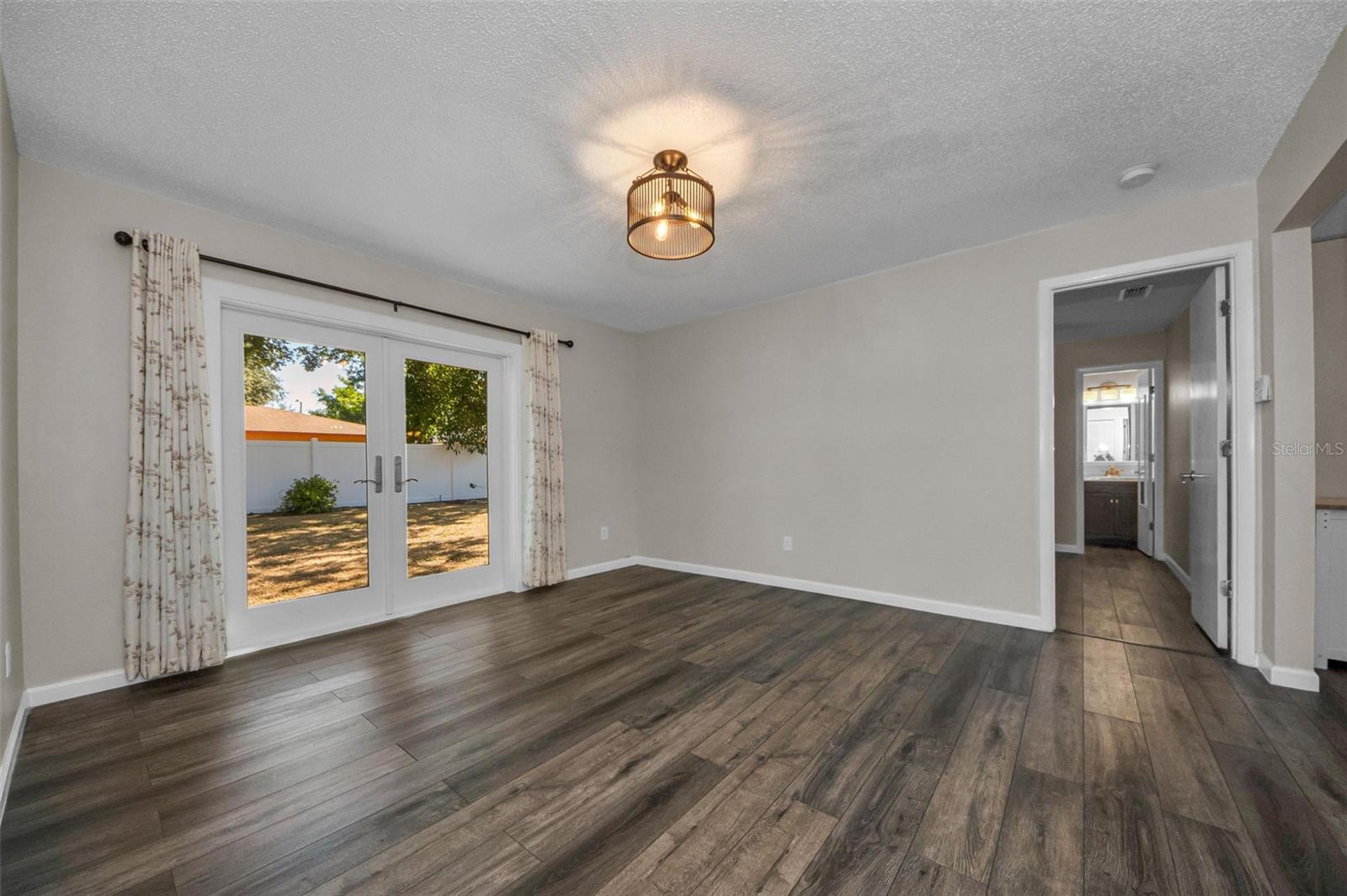 Image 15 of 41 For 11129 62nd Street N