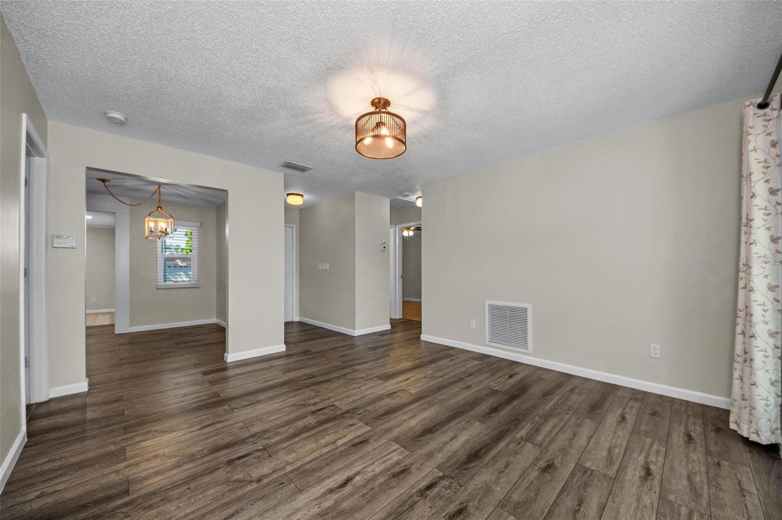 Image 17 of 41 For 11129 62nd Street N