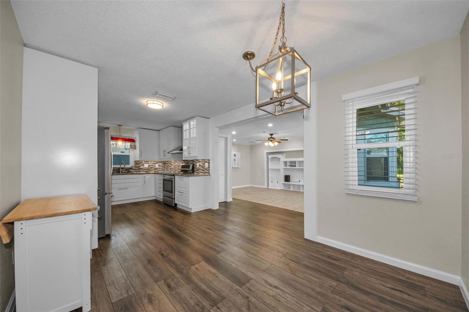 Image 19 of 41 For 11129 62nd Street N