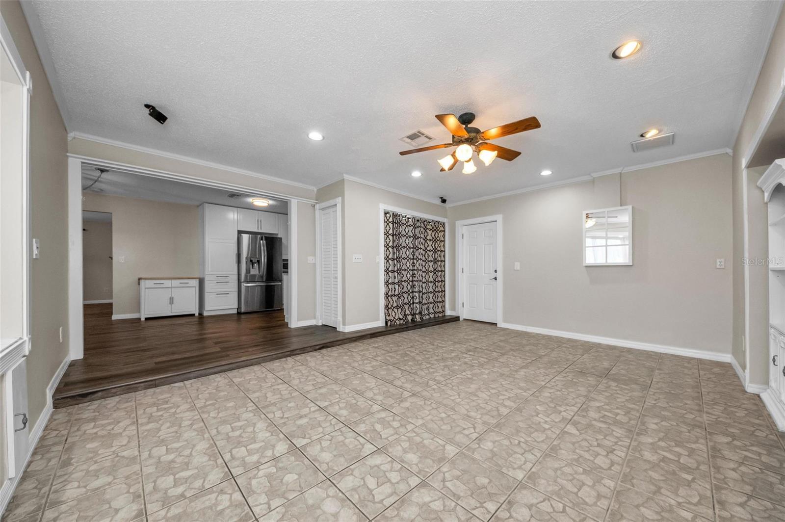 Image 22 of 41 For 11129 62nd Street N