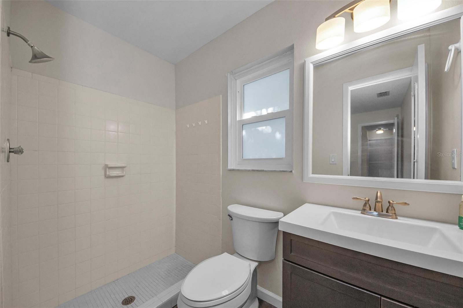 Image 29 of 41 For 11129 62nd Street N