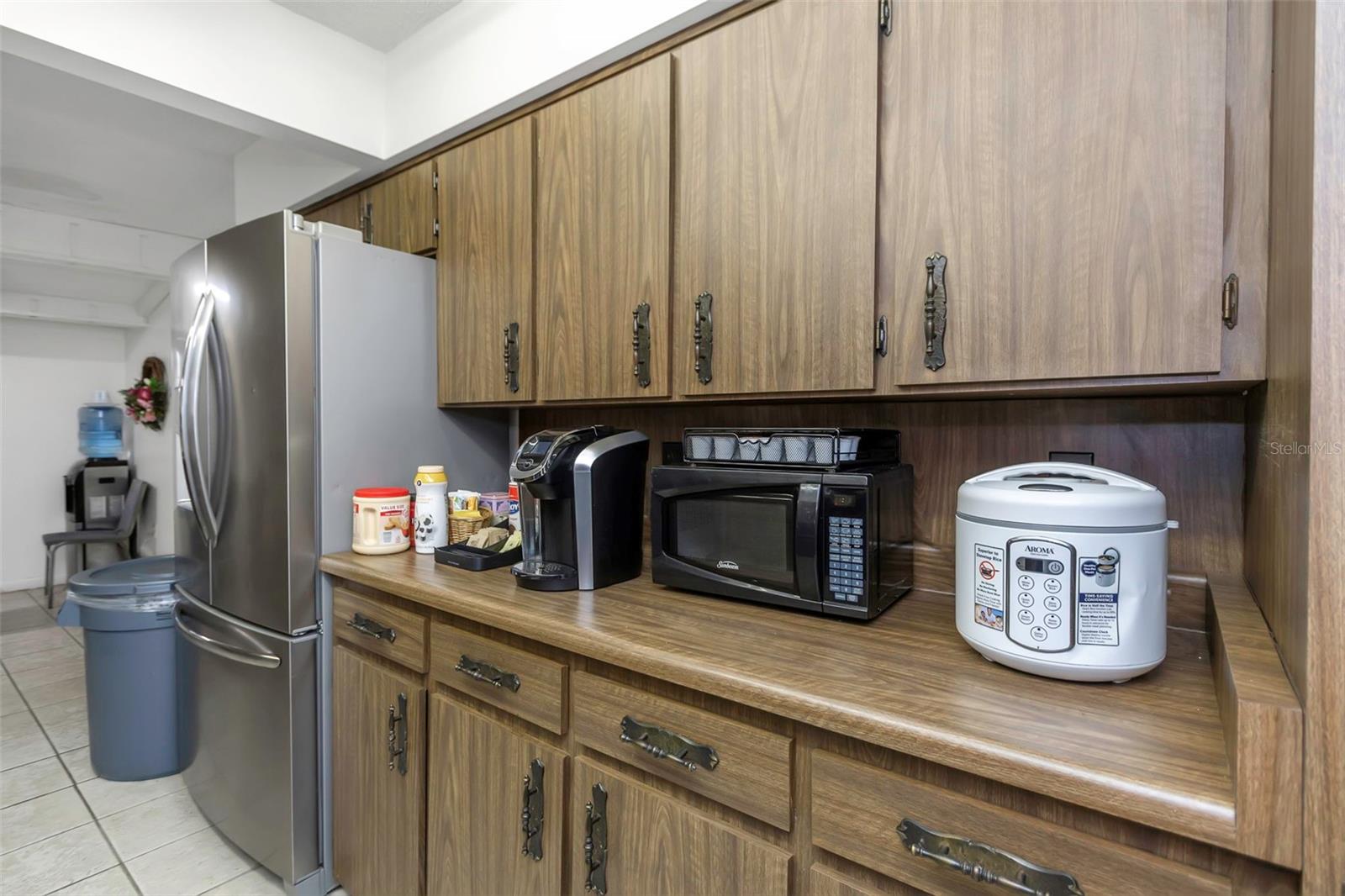 Image 20 of 63 For 17515 Lakeshore Road