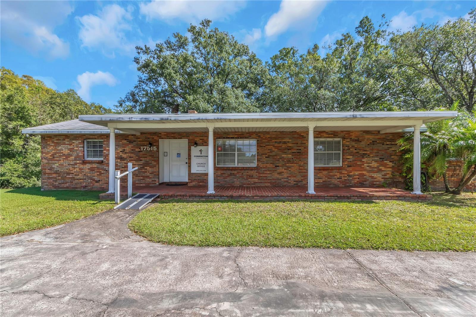 Image 62 of 63 For 17515 Lakeshore Road