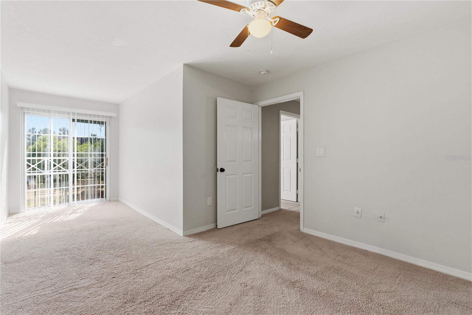 Image 24 of 48 For 9646 Lake Chase Island Way 9646