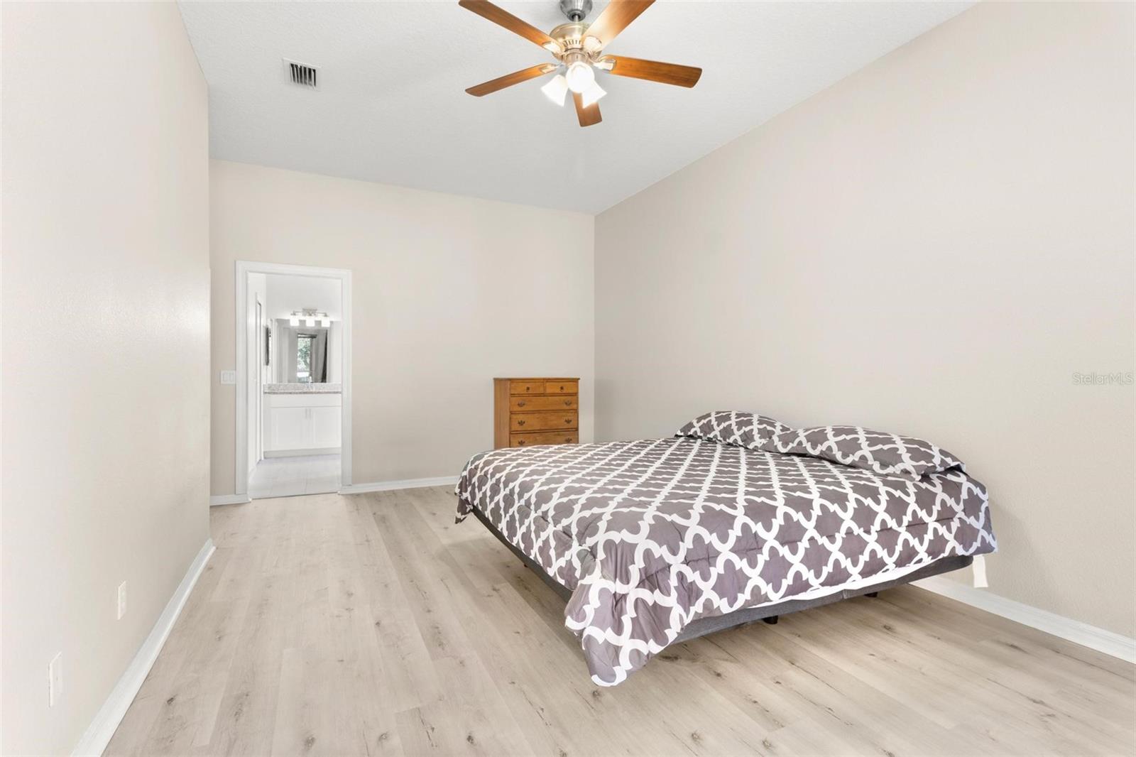 Image 7 of 33 For 3023 Minuteman Lane