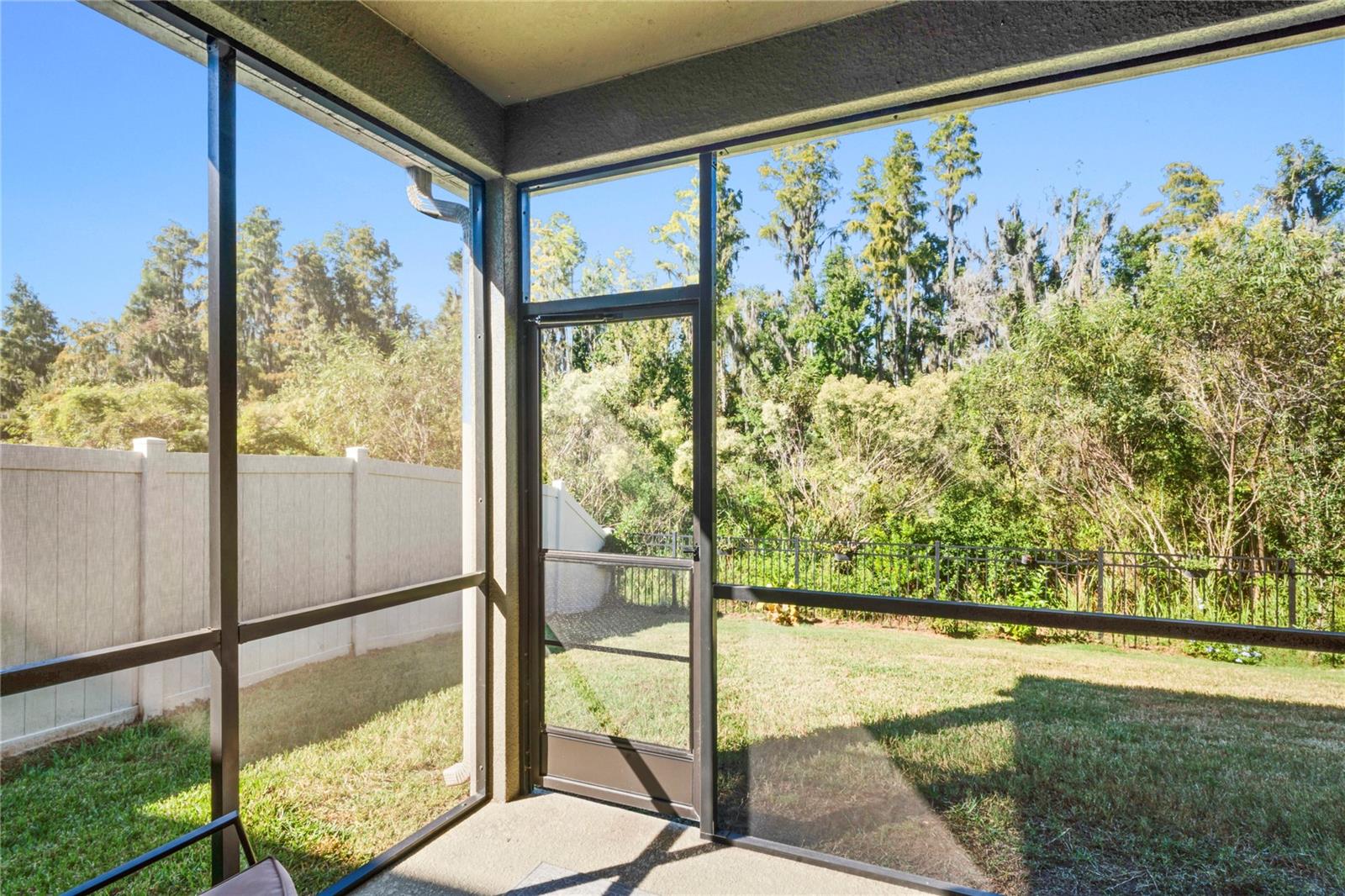 Image 16 of 39 For 10582 Hawks Landing Drive