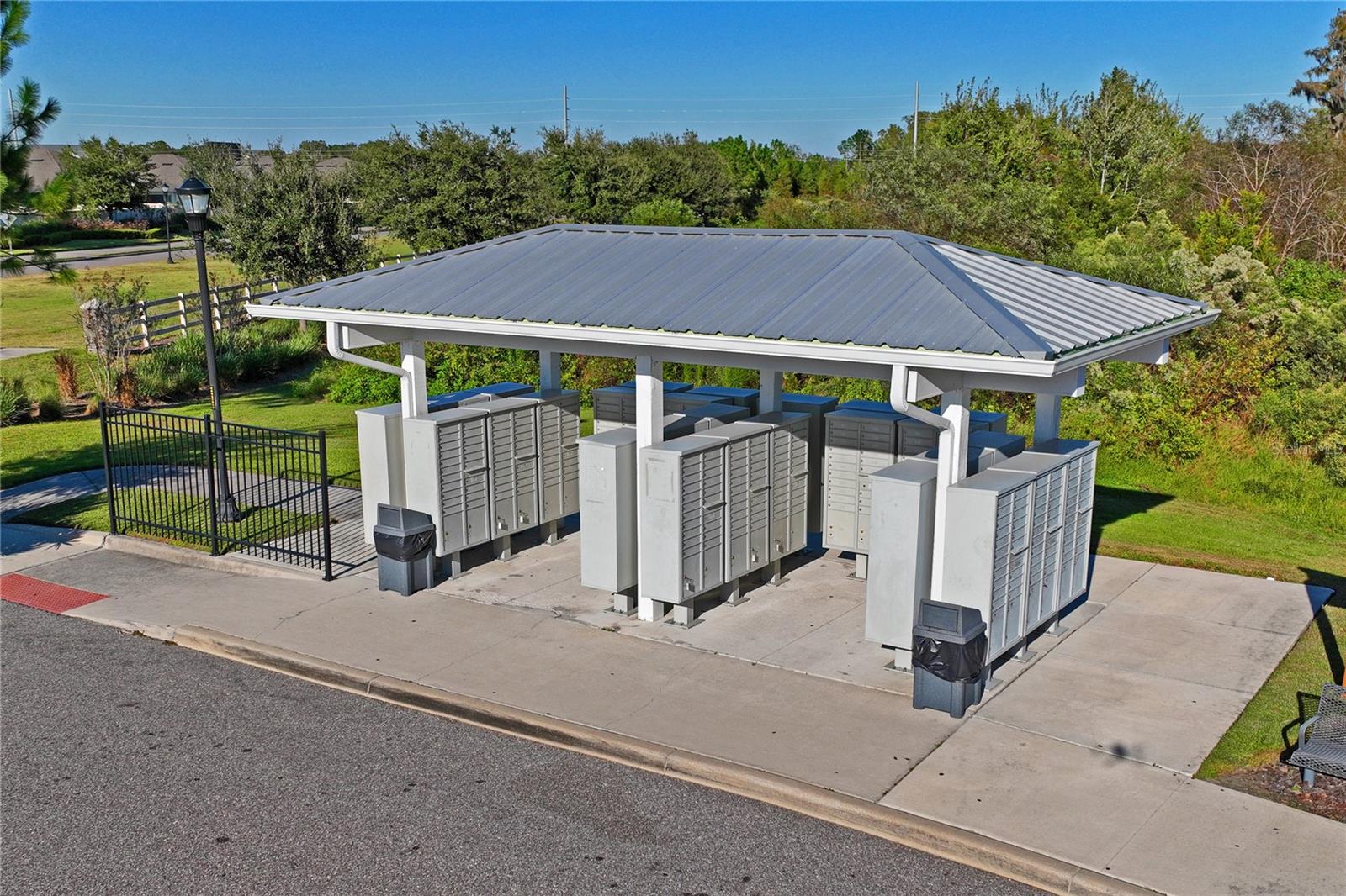 Image 33 of 39 For 10582 Hawks Landing Drive