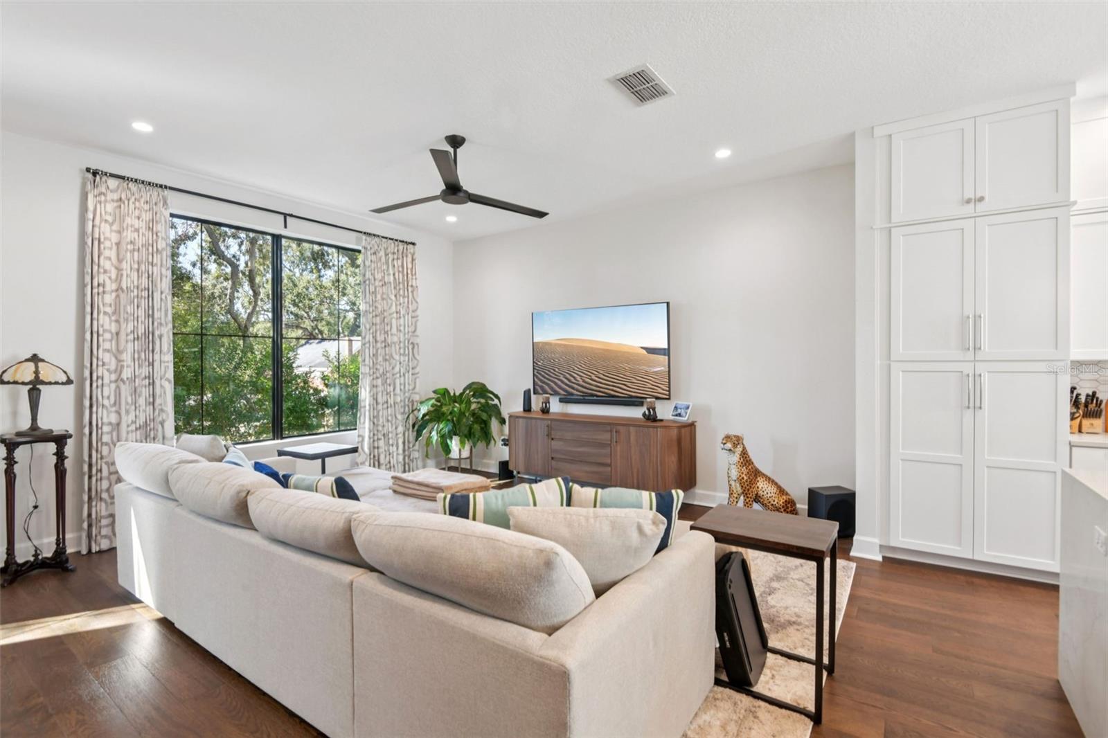 Image 10 of 62 For 2851 Gandy Boulevard 12