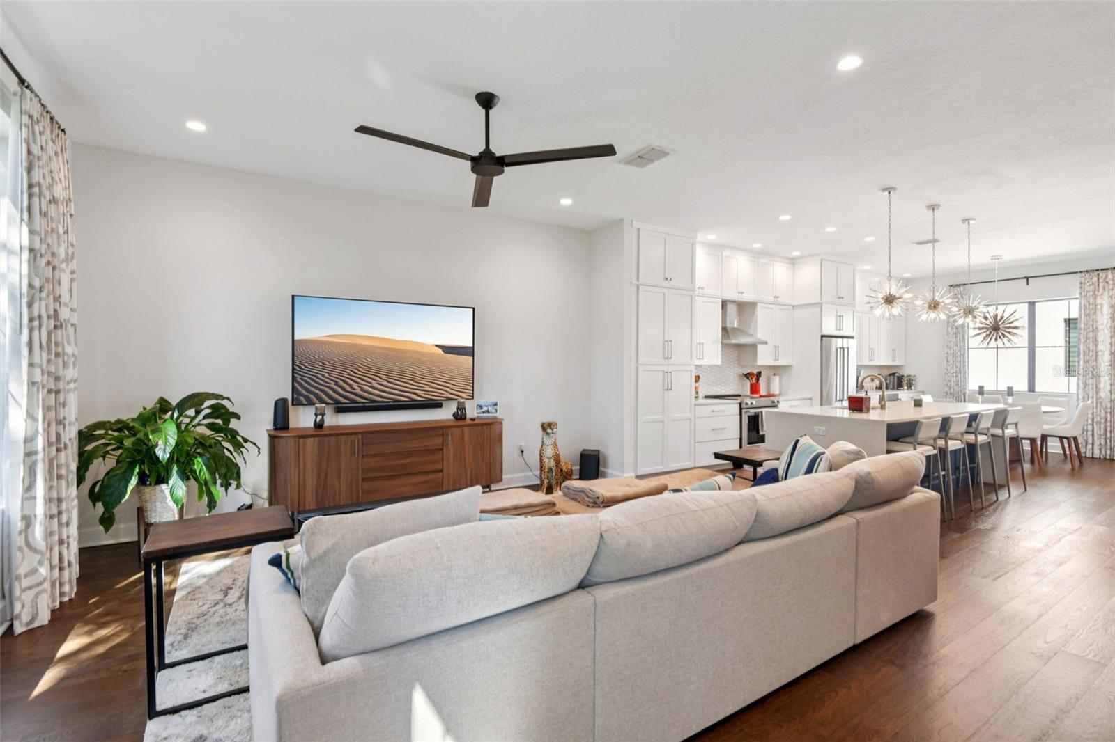 Image 11 of 62 For 2851 Gandy Boulevard 12