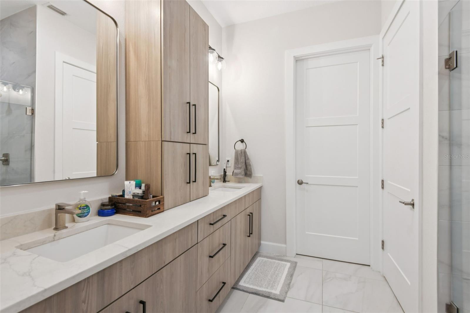 Image 36 of 62 For 2851 Gandy Boulevard 12