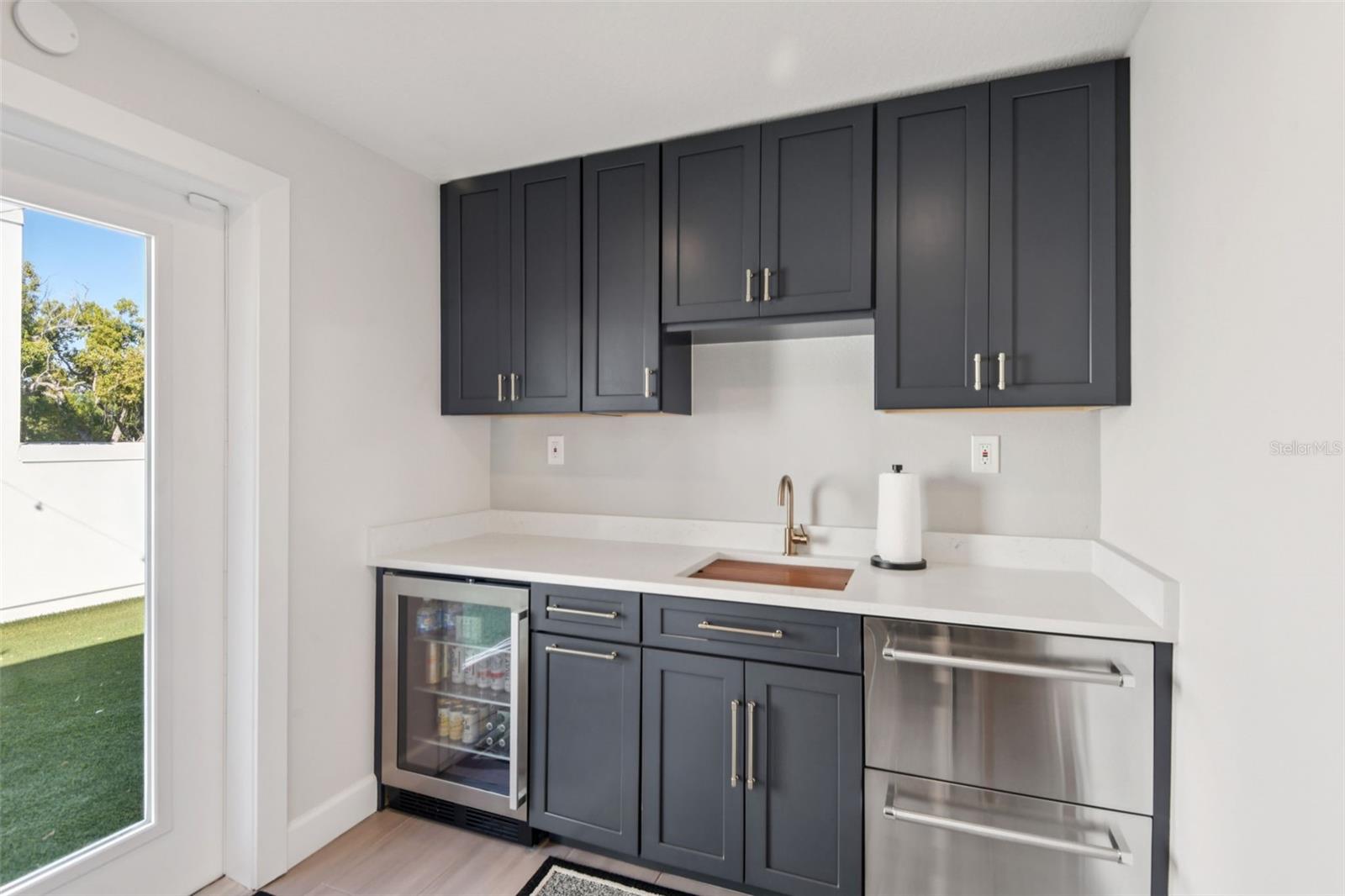 Image 42 of 62 For 2851 Gandy Boulevard 12