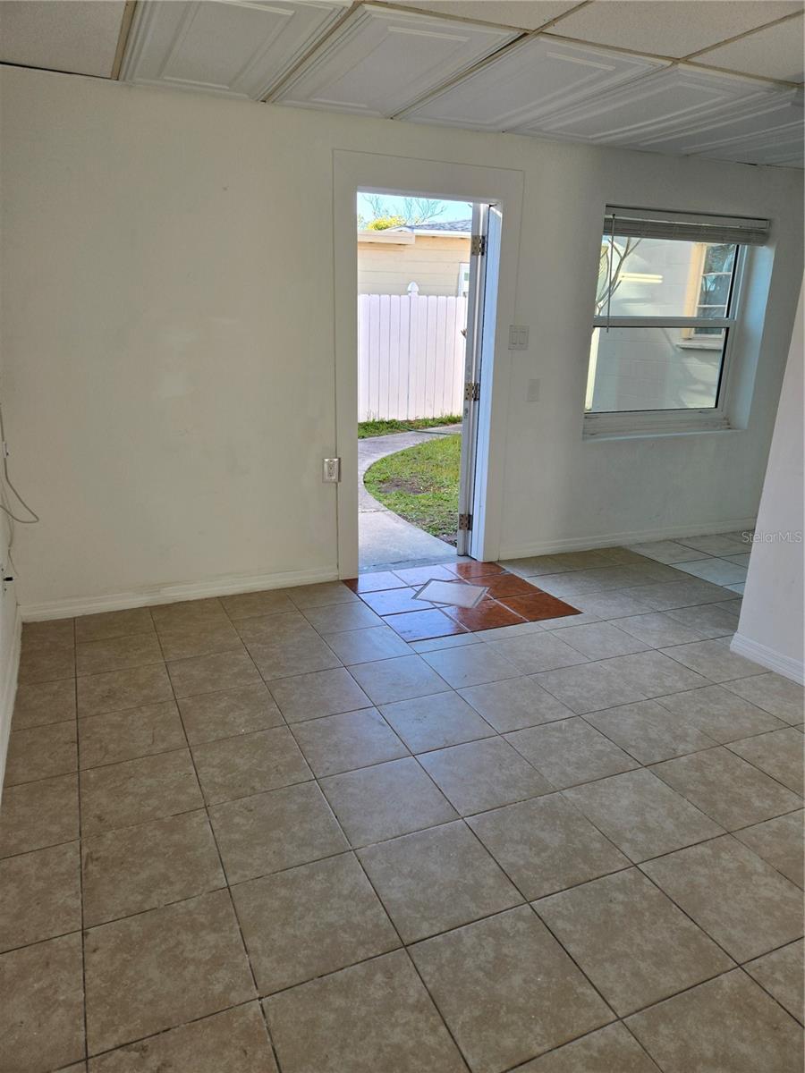 Image 11 of 25 For 6690 10th Avenue Terrace S