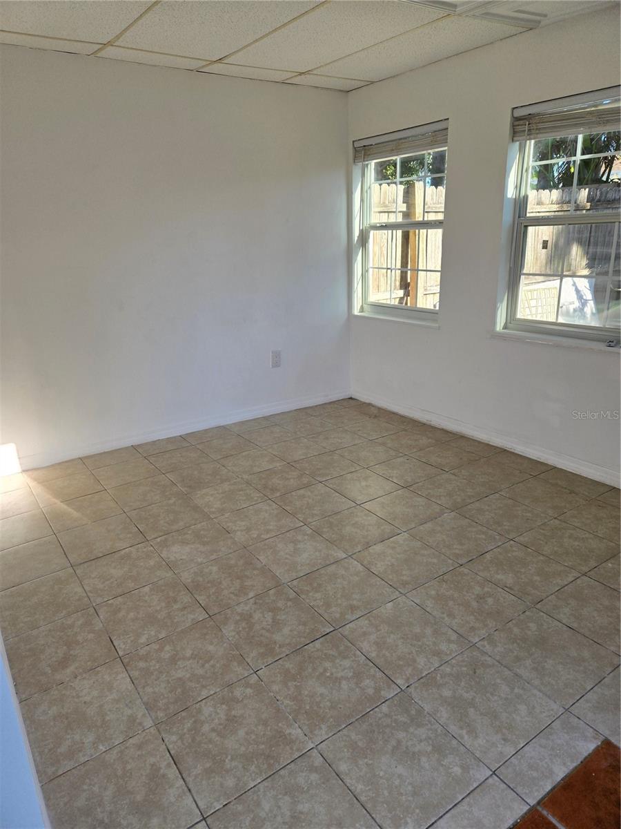 Image 12 of 25 For 6690 10th Avenue Terrace S