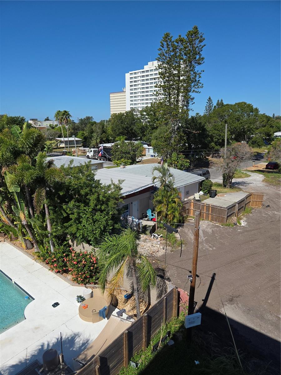 Image 5 of 25 For 6690 10th Avenue Terrace S