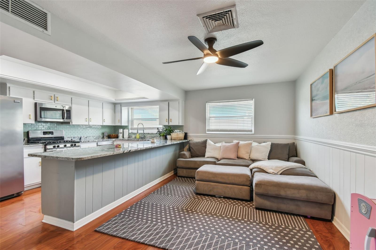 Image 16 of 46 For 2744 68th Avenue S