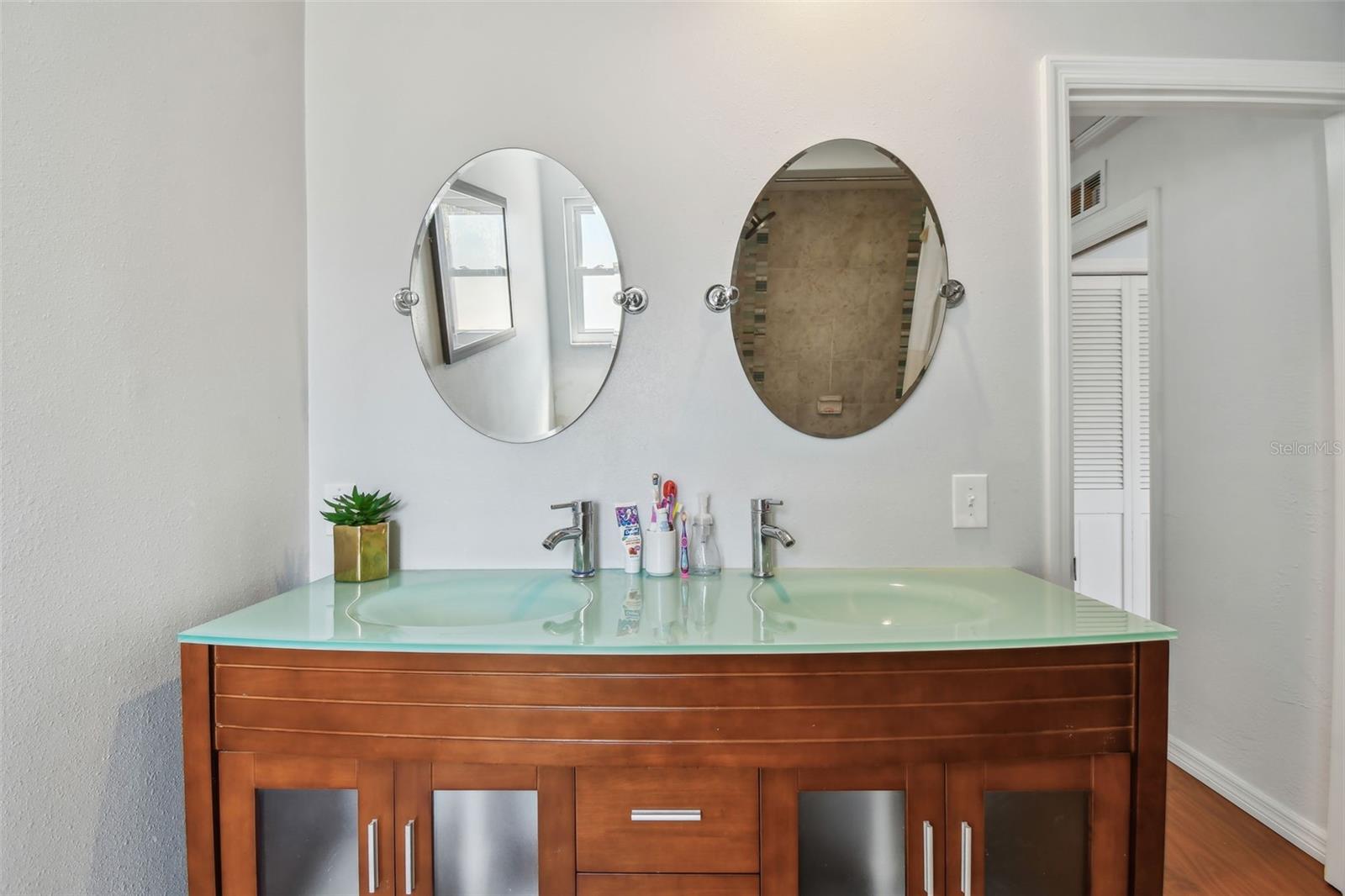 Image 25 of 46 For 2744 68th Avenue S