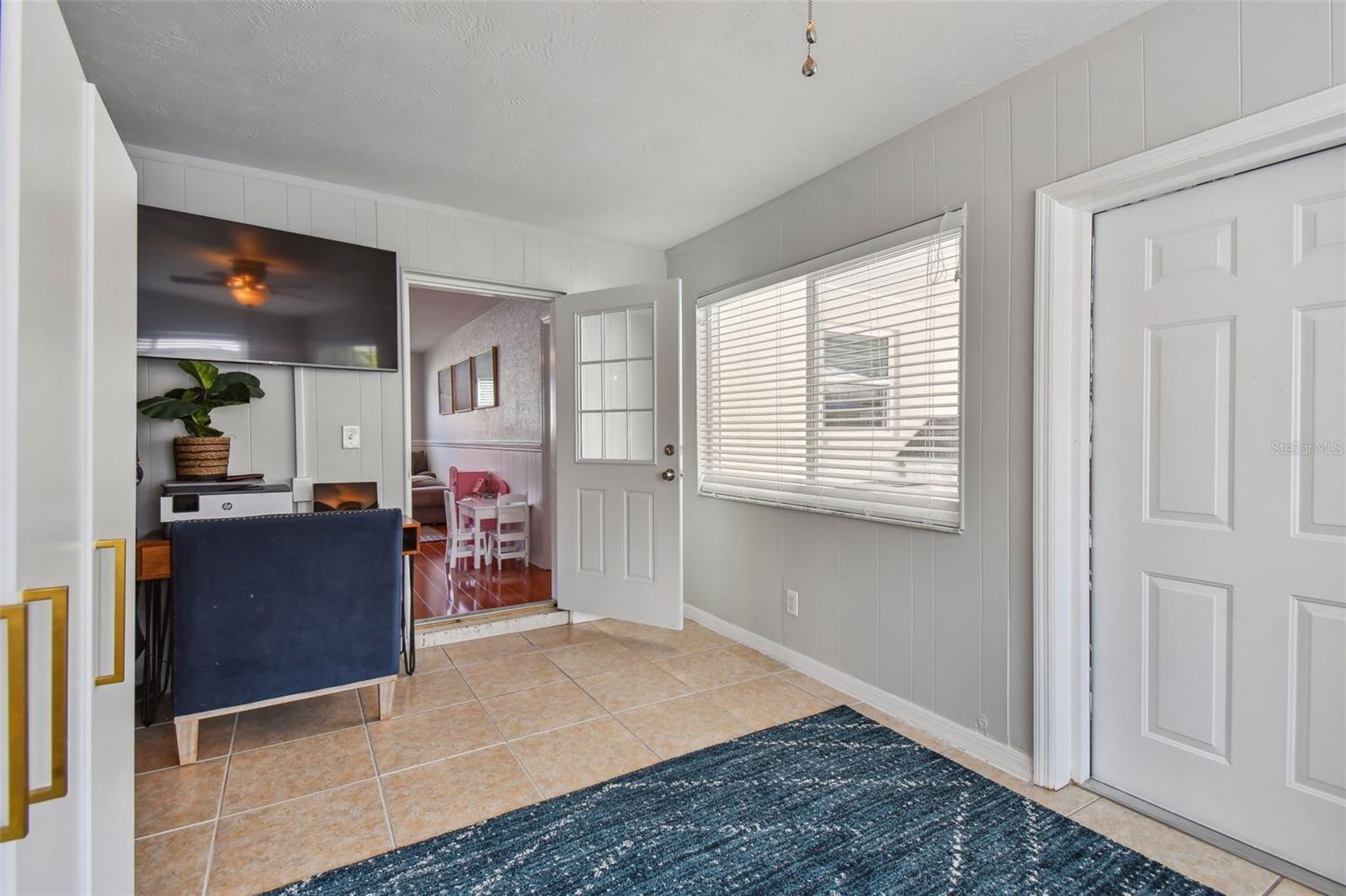 Image 28 of 46 For 2744 68th Avenue S