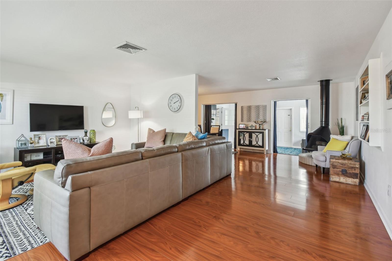 Image 5 of 46 For 2744 68th Avenue S