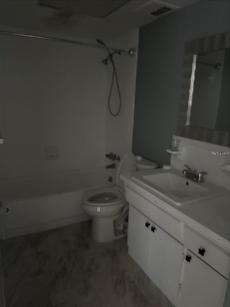 Image 11 of 18 For 1433 Belcher Road G6