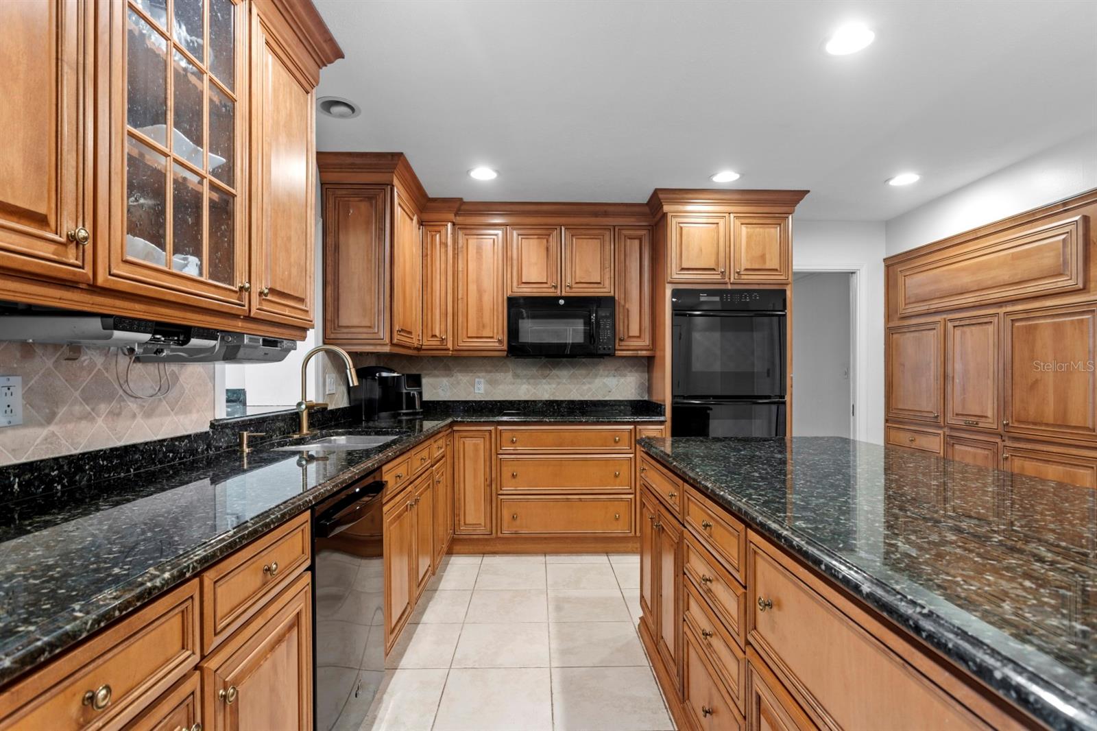 Image 16 of 32 For 4410 Clear Avenue