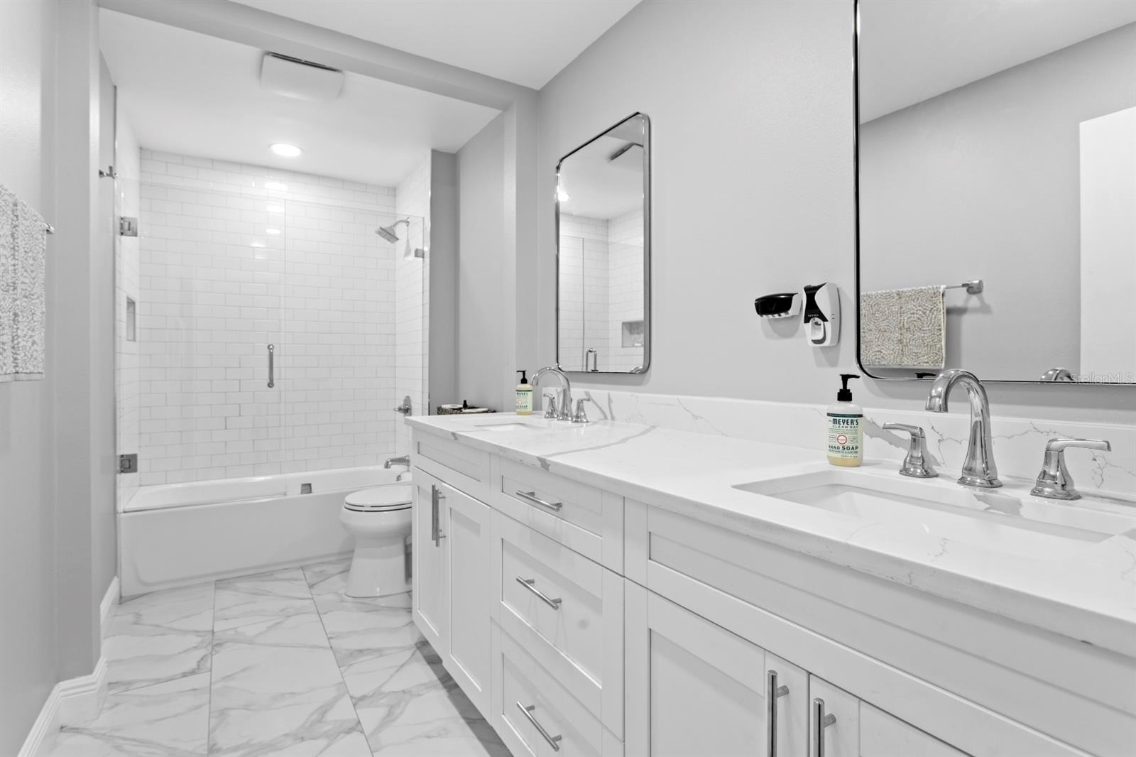 Image 20 of 32 For 4410 Clear Avenue