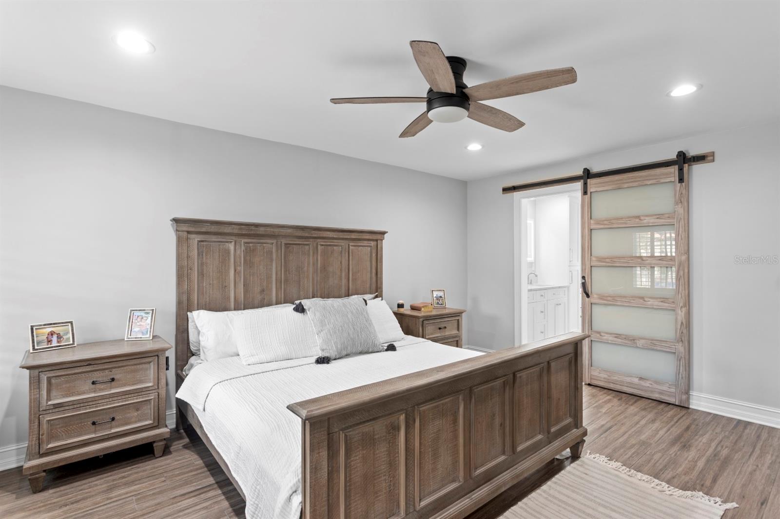 Image 25 of 32 For 4410 Clear Avenue