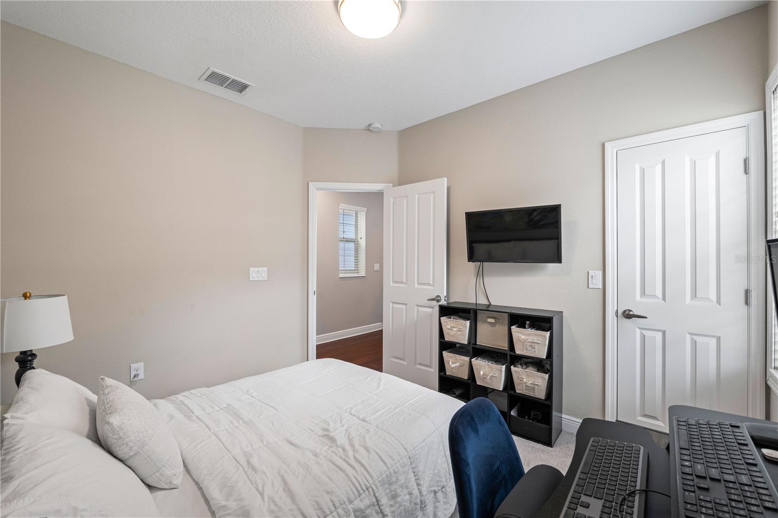 Image 22 of 51 For 210 Cutlass Way