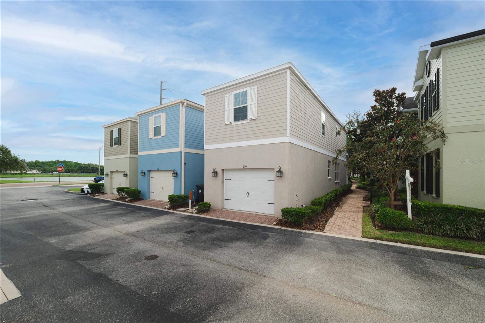 Image 38 of 51 For 210 Cutlass Way