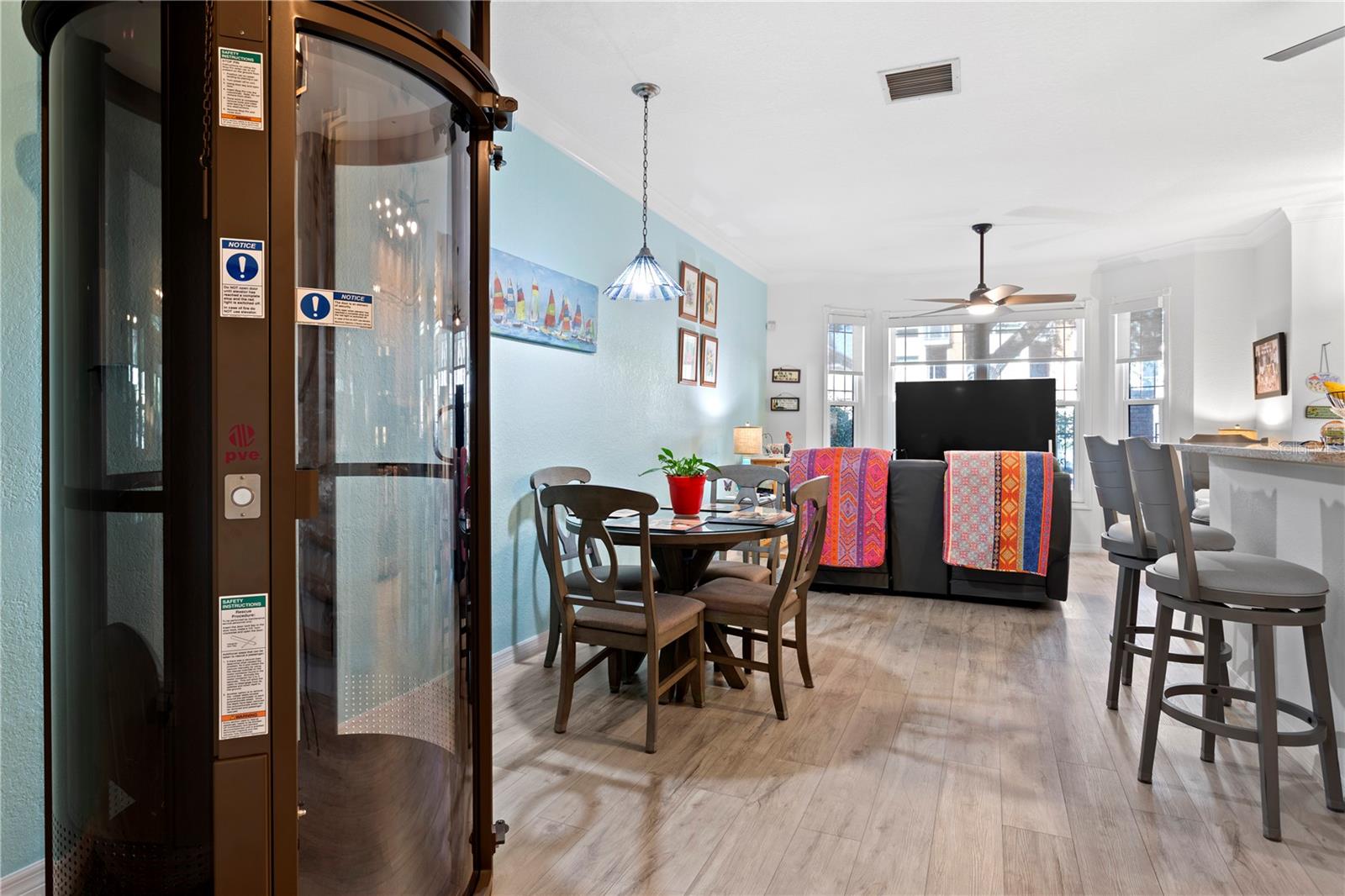 Image 11 of 50 For 350 2nd Street N 6