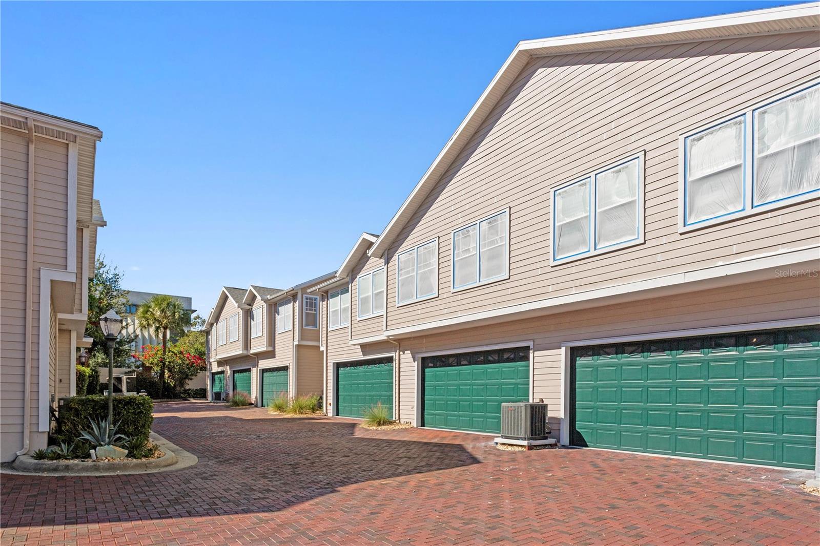 Image 27 of 50 For 350 2nd Street N 6