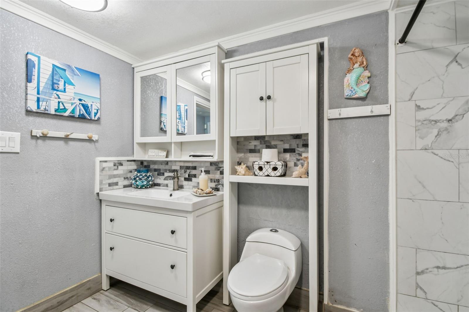 Image 14 of 66 For 3613 Minnehaha Street