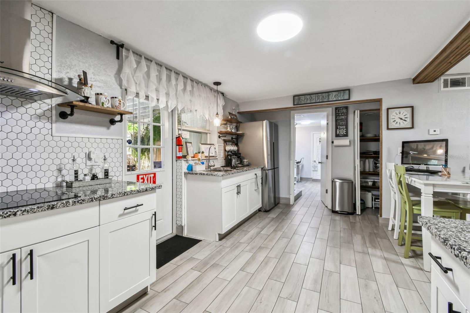 Image 41 of 66 For 3613 Minnehaha Street