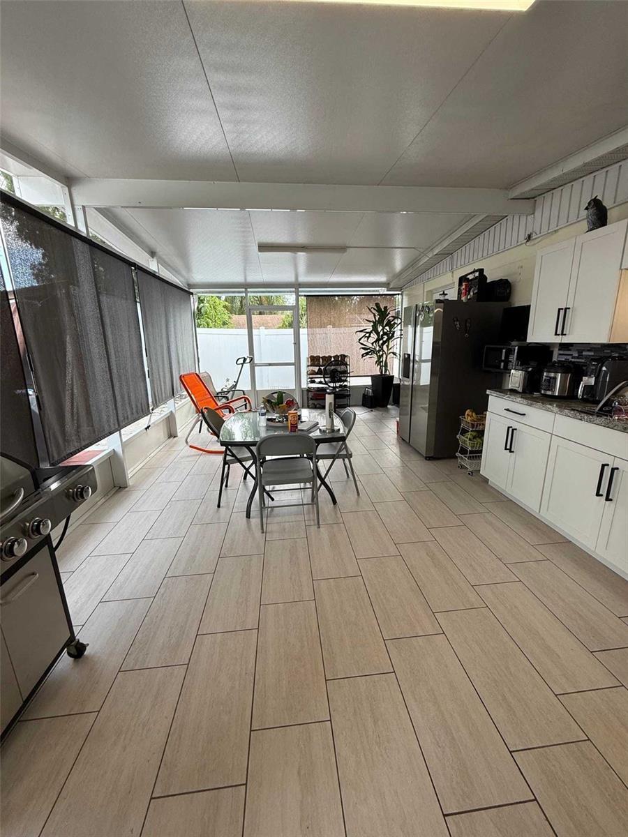 Image 24 of 32 For 7409 Tampania Avenue