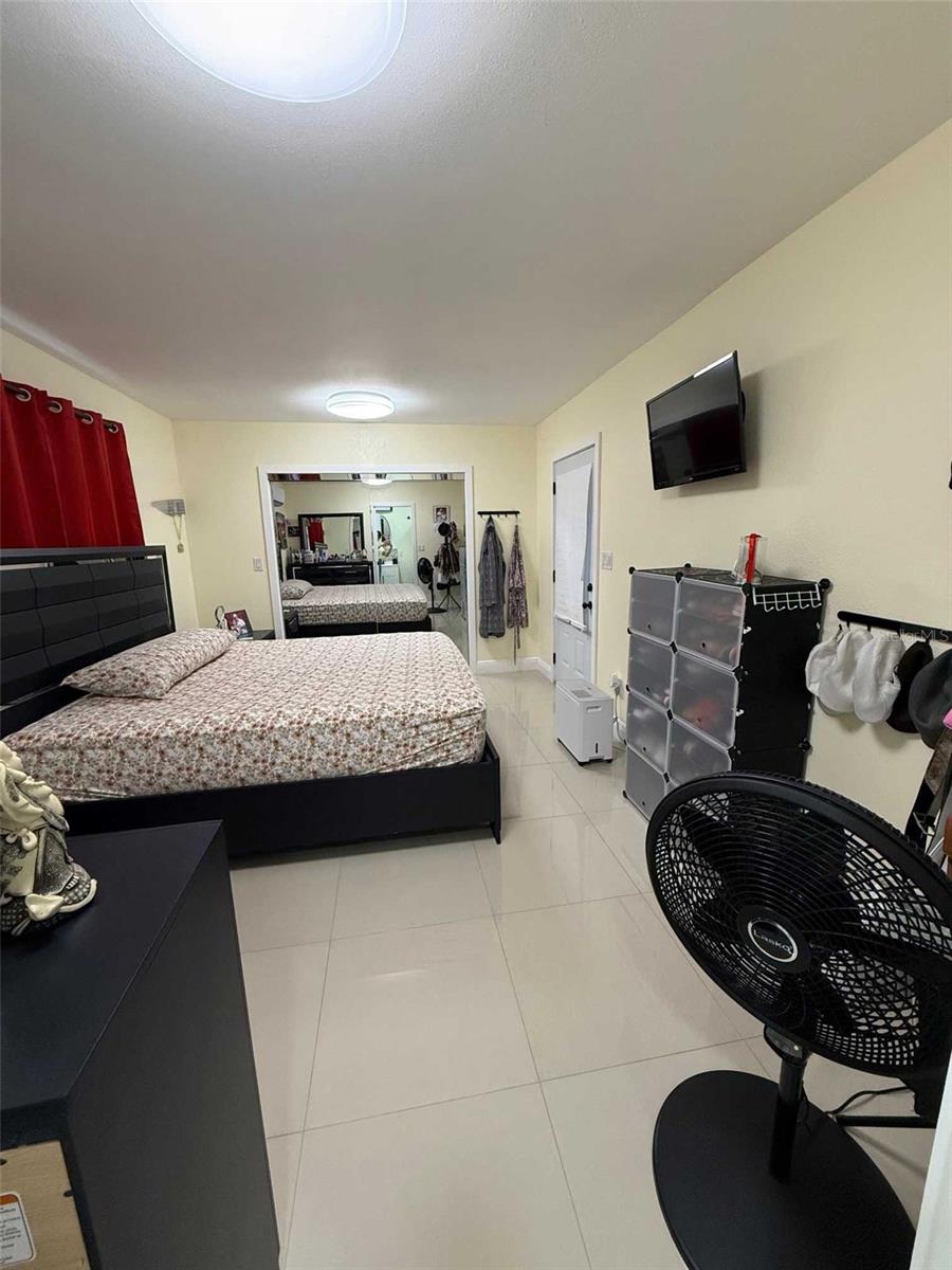 Image 28 of 32 For 7409 Tampania Avenue